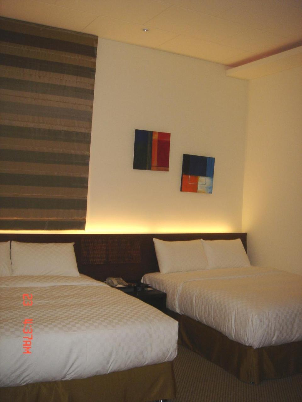 Hip Spa Motel Taichung Exteriör bild