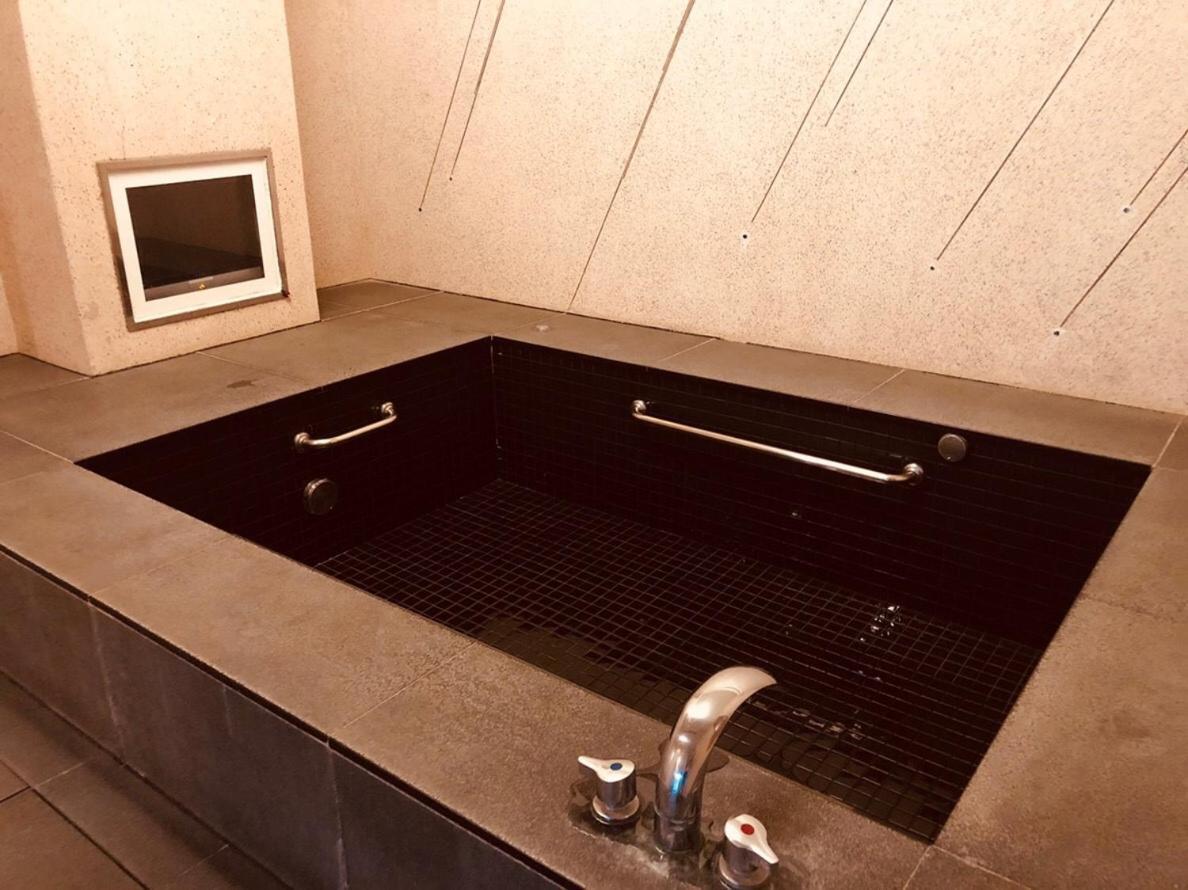 Hip Spa Motel Taichung Exteriör bild